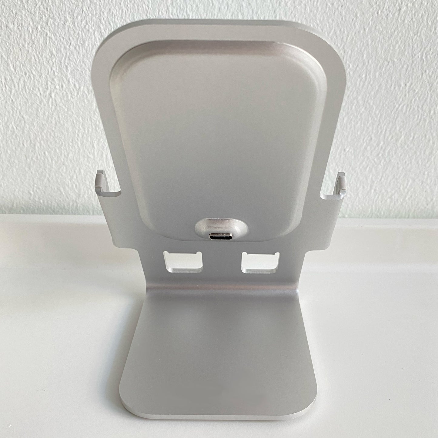 Wireless Charging Metal Mobile Phone Stand