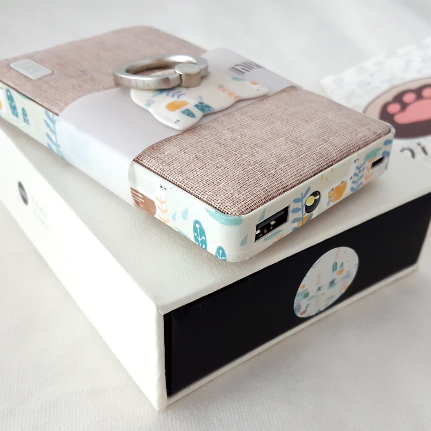 Maoxin Artistic Powerbank (10400 mAh)